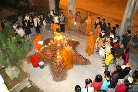 Đi chùa cầu an