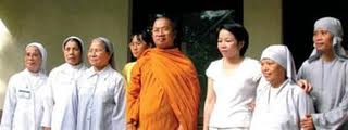 CON CHÀO THẦY, CON CHÀO SOEUR!